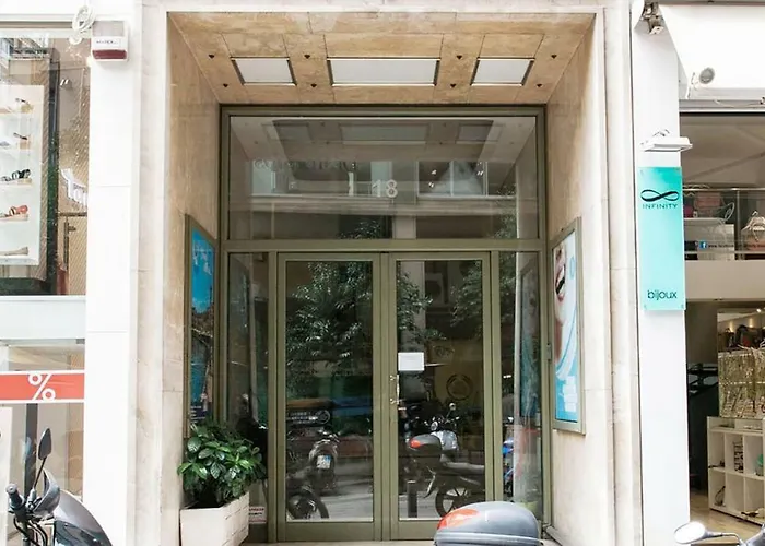 Cosmosdome / Best Apartment In The Heart Of Athens !